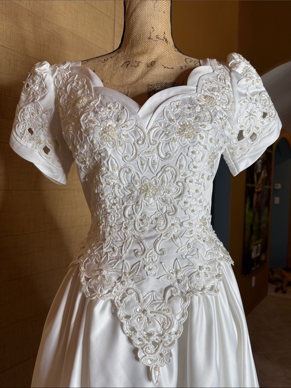 Merry Max Vintage Wedding Gown Size 10 White Pearl Beaded Lace Cathedral Train - Picture 3 of 13